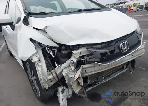 2015 Honda Fit Ex/Ex-L from USA, damaged, VIN 3HGGK5H82FM761376